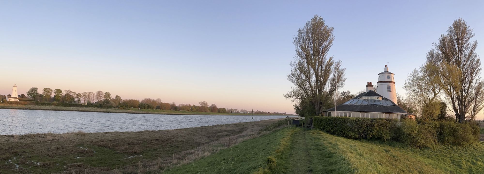 The conservationist Sir Peter Scott Lived at East lighthouse Sutton Bridge from 1933-1939