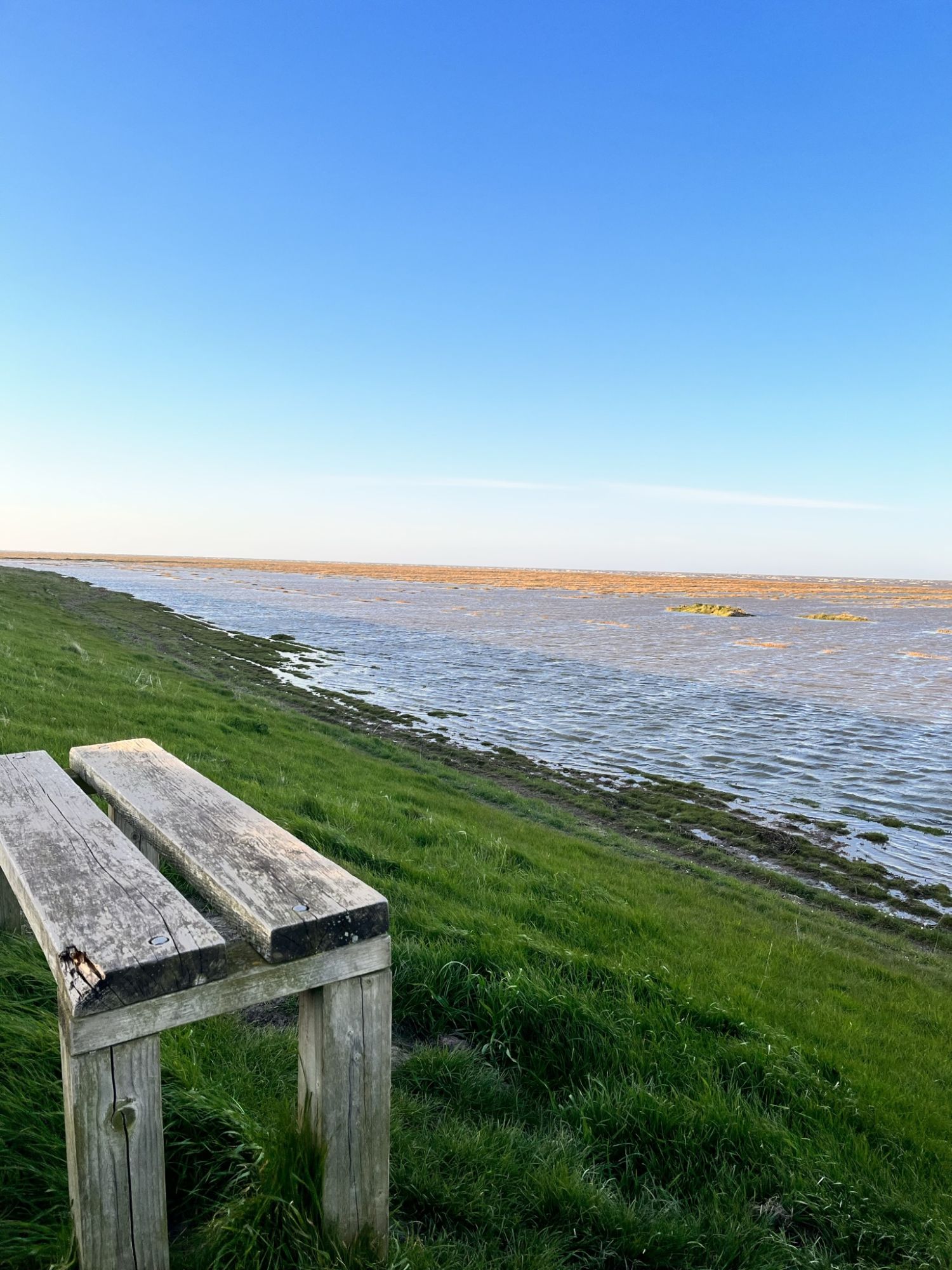 Spring tide during full moon